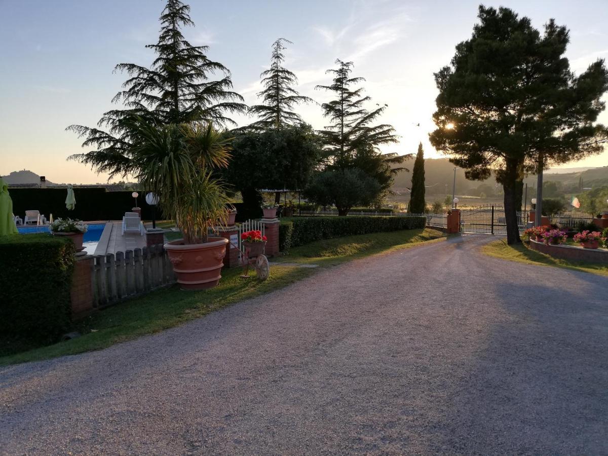 מרסיליאנה Agriturismo Galeazzi מראה חיצוני תמונה