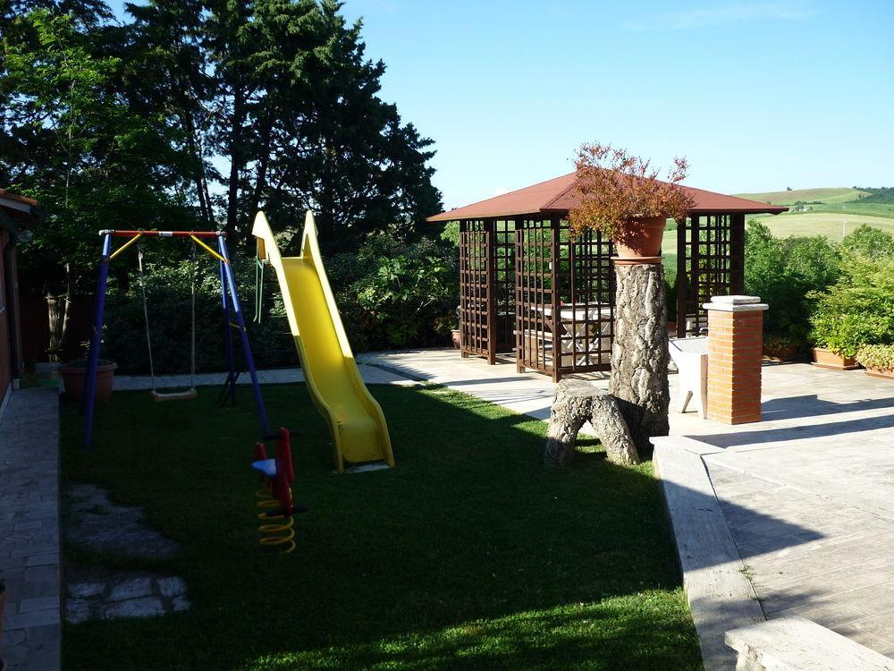 מרסיליאנה Agriturismo Galeazzi מראה חיצוני תמונה
