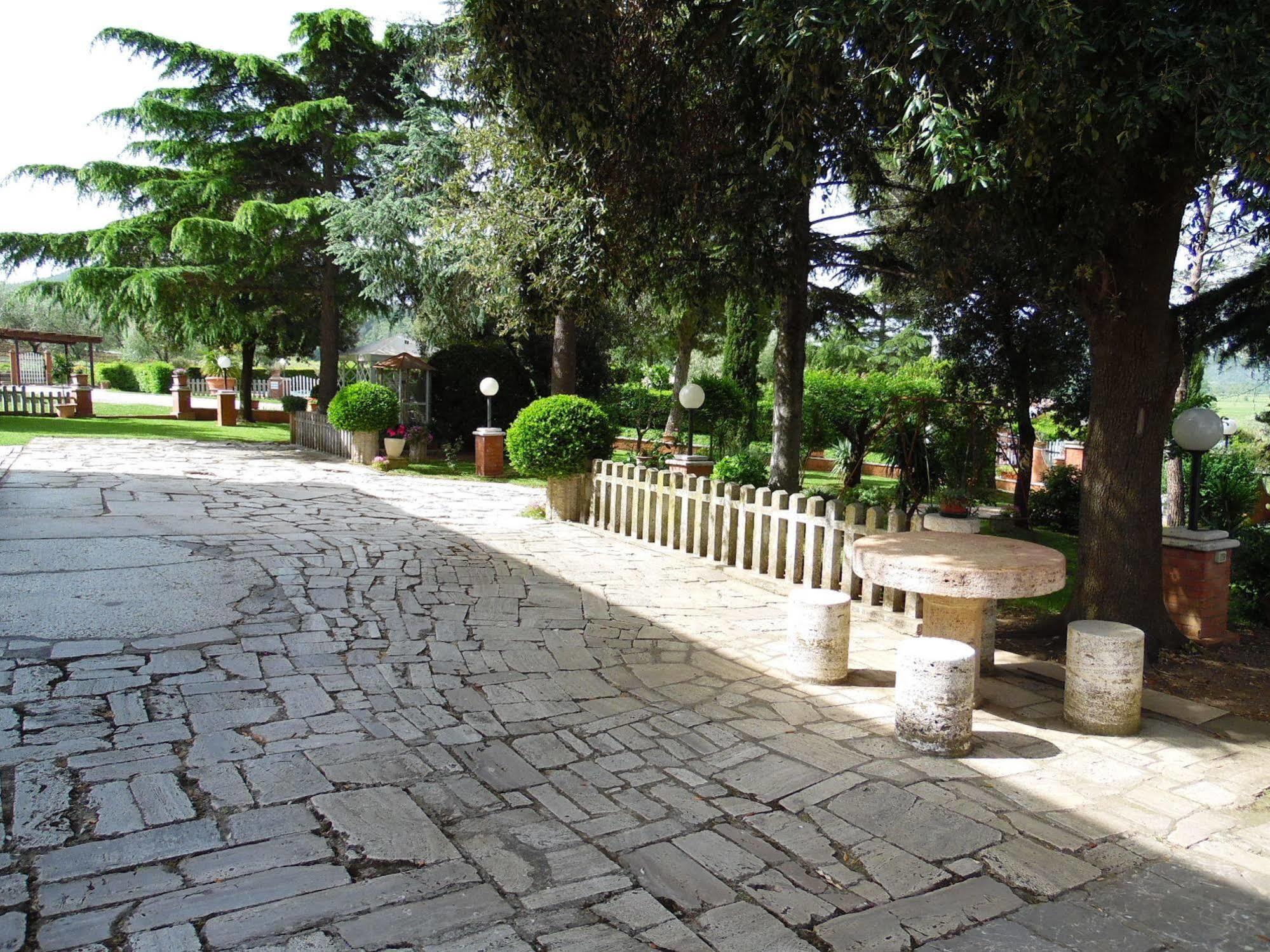 מרסיליאנה Agriturismo Galeazzi מראה חיצוני תמונה