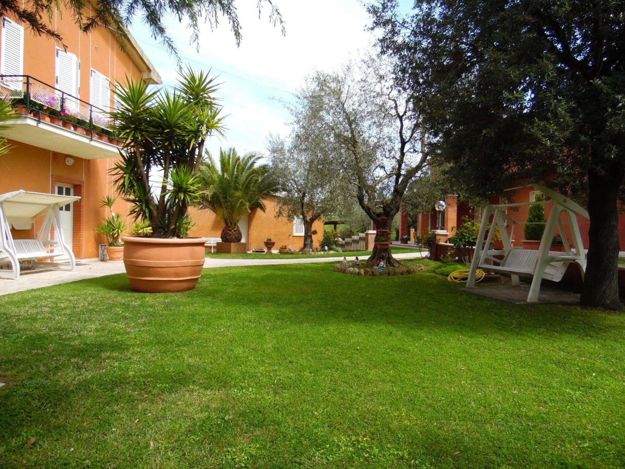 מרסיליאנה Agriturismo Galeazzi מראה חיצוני תמונה