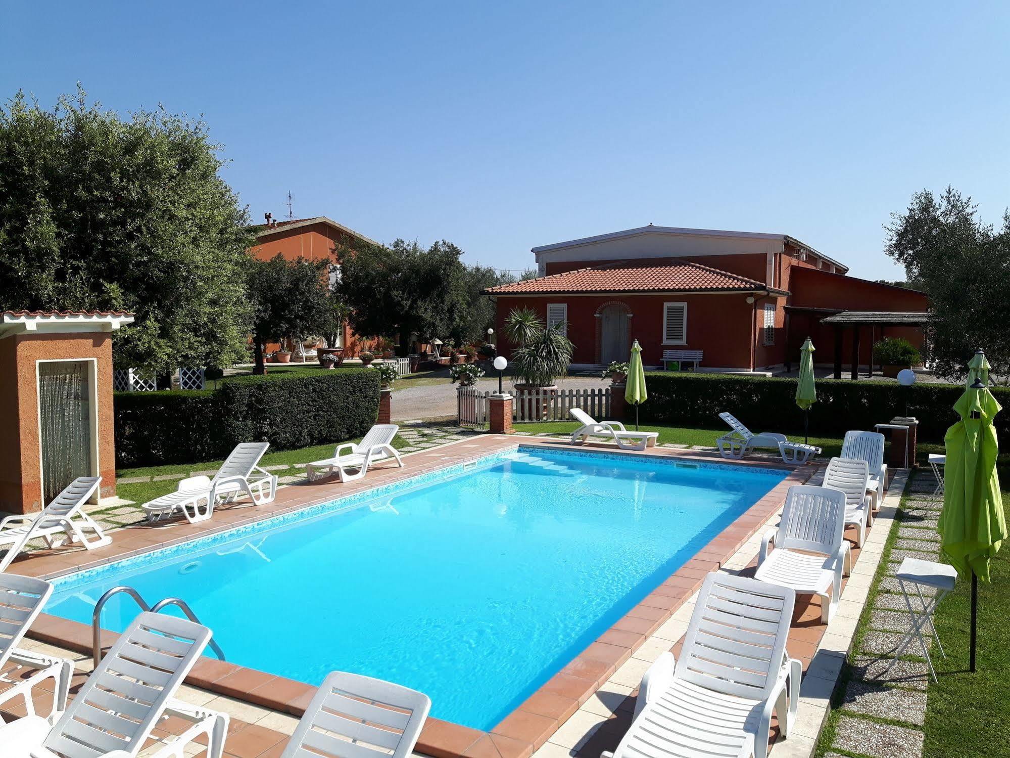 מרסיליאנה Agriturismo Galeazzi מראה חיצוני תמונה