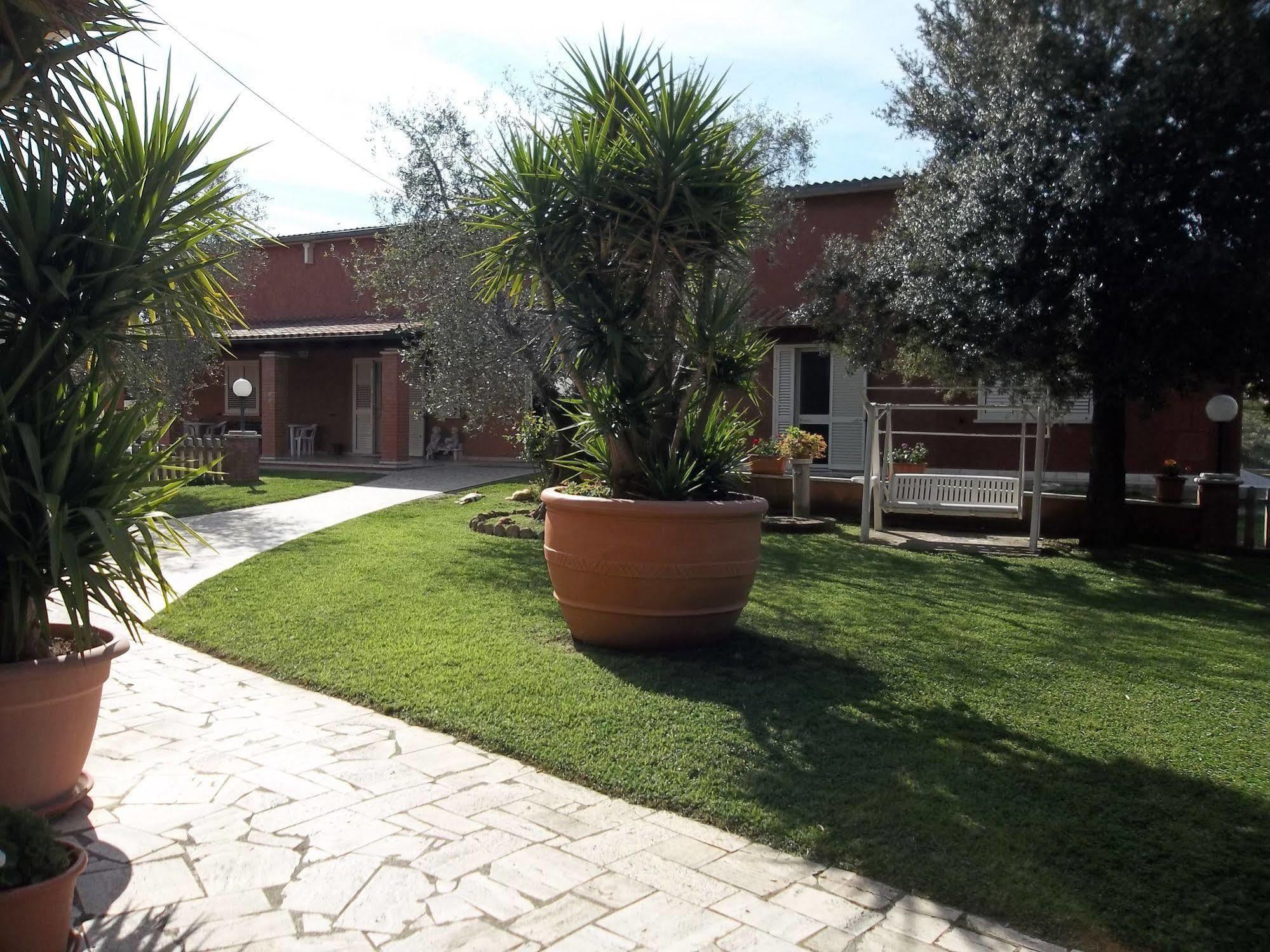 מרסיליאנה Agriturismo Galeazzi מראה חיצוני תמונה