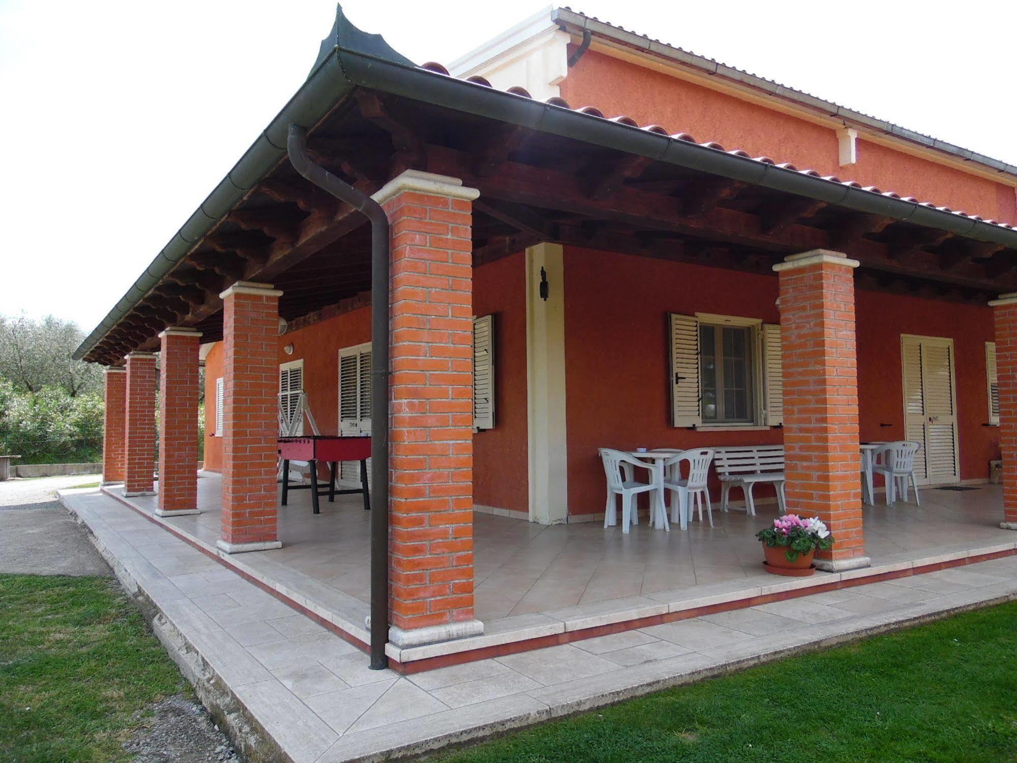 מרסיליאנה Agriturismo Galeazzi מראה חיצוני תמונה
